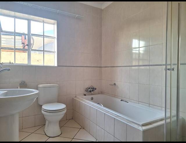 2 BEDROOM PROPERTY TO RENT IN BRENTHURST